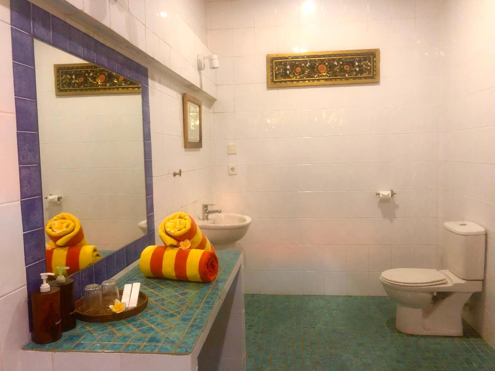 Ketewel Graha Madesimon酒店 外观 照片
